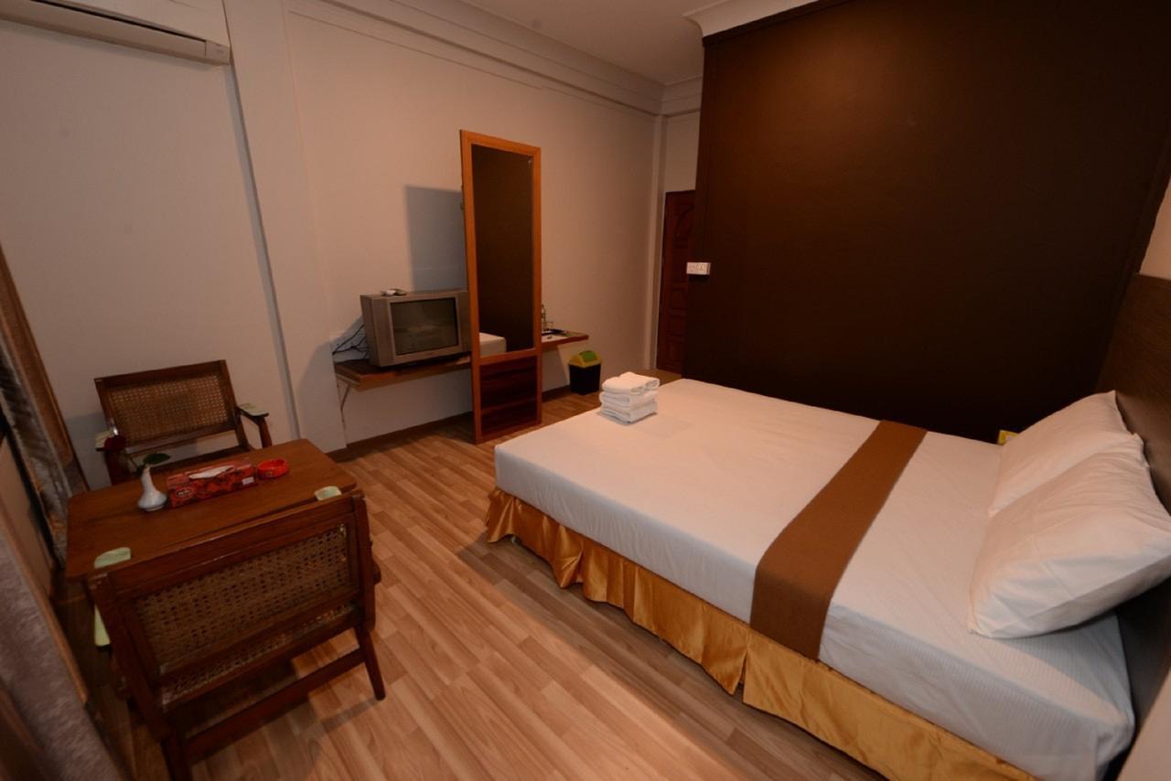 Min Nandar Garden Hotel Thanlyin Kültér fotó