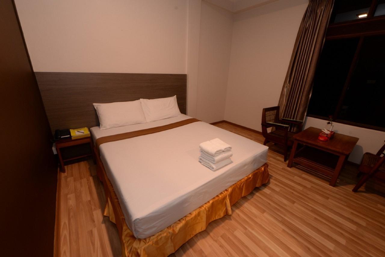 Min Nandar Garden Hotel Thanlyin Kültér fotó