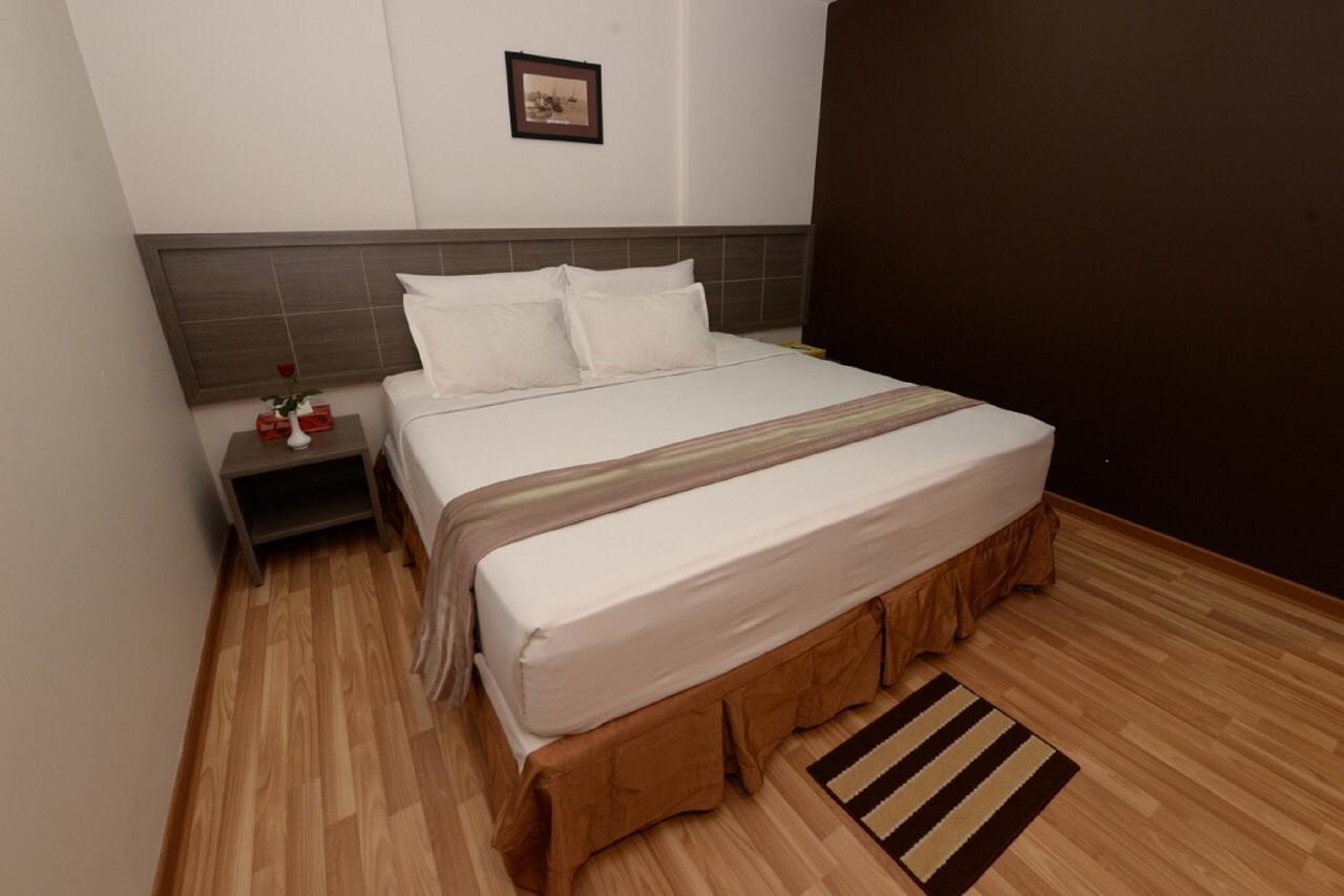 Min Nandar Garden Hotel Thanlyin Kültér fotó