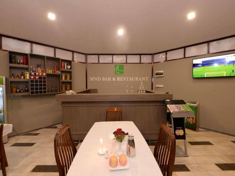 Min Nandar Garden Hotel Thanlyin Kültér fotó